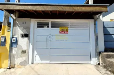 Casa com 2 quartos para alugar na Cidade Jardim, Pindamonhangaba 