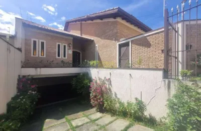 Casa com 5 quartos à venda no Centro, Pindamonhangaba 