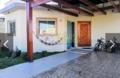 Sobrado em condomínio com 4 quartos, residencial maricá - pindamonhangaba