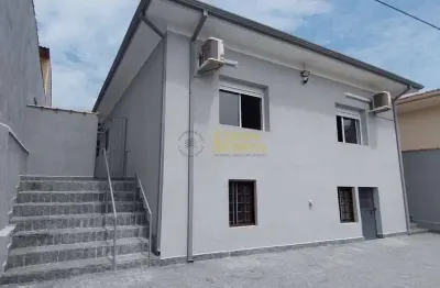 Casa com 3 quartos disponível para locação, centro - pindamonhangaba