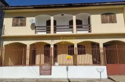 Casa com 4 quartos para alugar no Santana, Pindamonhangaba 