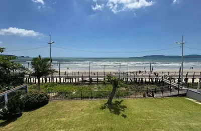 Apartamento à Venda de Frente para o Mar – Meia Praia | Itapema