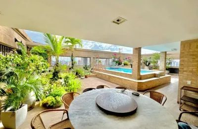 Cobertura Duplex com 700m² à venda em Nazaré, 4 Suítes- ED. Champs Elysees