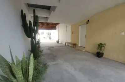 Casa sobrado comercial | 230m² | 8 salas | 6 vagas | vila pompeia