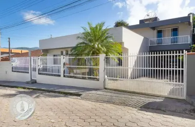Casa com 4 quartos à venda no belchior alto, gaspar , 370 m2 por r$ 890.000