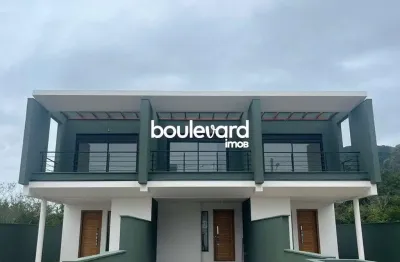 Sobrado de 3 dormitórios | suíte | alto ribeirão | fpolis