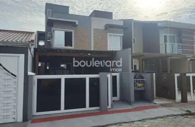 Casa com 2 quartos à venda na Rua Julieta da Silva Melo, 78, Forquilhas, São José