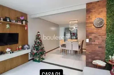 Duas casas em terreno de 360 m² | 5 dormitórios | serraria | são josé