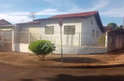 Casa com 3 quartos à venda na Rua Naposeano Pedro Alves, 94, Jardim Tarobá, Cambé