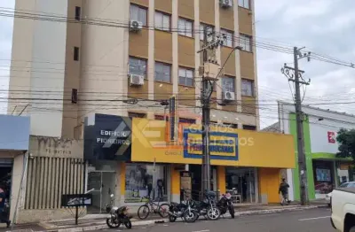 Sala comercial para alugar na Avenida Inglaterra, 1020, Centro, Cambé