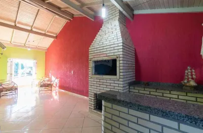 Casa aconchegante e muito espaçosa com uma ótima localização!