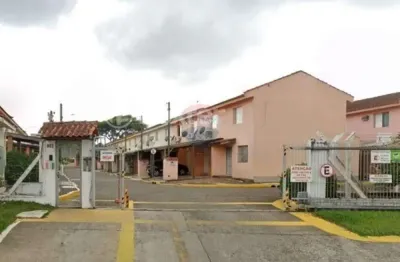 Lar perfeito: sobrado  em condomínio fechado com dois quartos e garagem coberta.