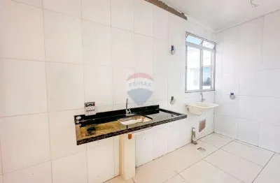 Apartamento com 2 quartos para alugar na Rua Do Divino Espirito Santo, 85, Abrantes, Camaçari