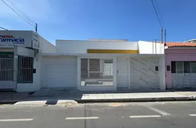 Casa com 3 quartos à venda na Rua Governador Luiz Cavalcante, Alto do Cruzeiro, Arapiraca