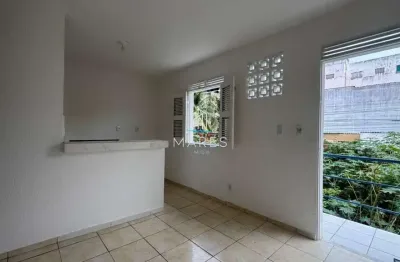 Apartamento com 1 quarto para alugar na Avenida Visconde do Rio Branco, 3113, Joaquim Távora, Fortaleza por R$ 1.400