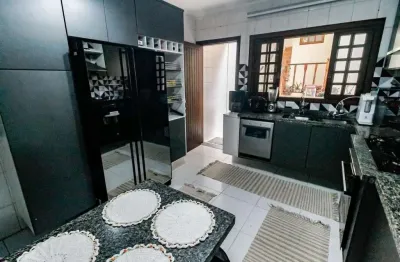 Casa à Venda no Jardim das Palmas – 4 Quartos, 2 Suítes, 155 m² – São Paulo (SP)