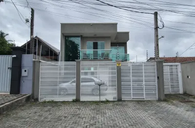 Sobrado duplex no Cajuru – impecável, com 3 quartos e móveis planejados