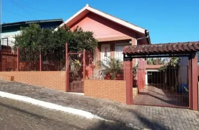 Casa com 3 dormitórios à venda, 168 m² por R$ 533.320,00 - Montanha - Lajeado/RS