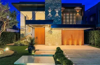 Casa com 5 suítes mobiliada e decorada em condomínio fechado - Xangri-lá