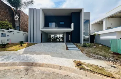 Incrível residência à venda no Parque dos Alecrins em Campinas.