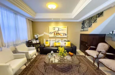 Sobrando no Jardim américa - Terreno 381,85m² area construida 258,76m²