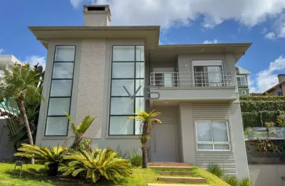 Casa Alto Padrão em Condomínio com 4 Quartos - 2 Suítes - 4 Vagas de garagem - 500m² privativos - no Campo Comprido, Curitiba-PR.