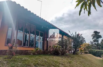 Casa com 4 dormitórios à venda, 210 m² por R$ 890.000,00 - Park Residencial Convívio - Botucatu/SP