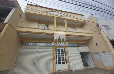 Kitnet com 1 dormitório para alugar, 25 m² por R$ 1.000/mês - Centro - Botucatu/SP