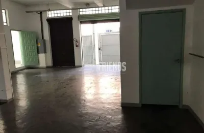 Galpãobarracão com 3 ambientes, com 300m² cada, salas,refeitorios,vestiários-rua do orfanato-sp