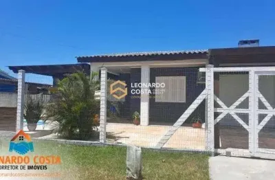 Ótima casa com piscina no centro de balneário pinhal