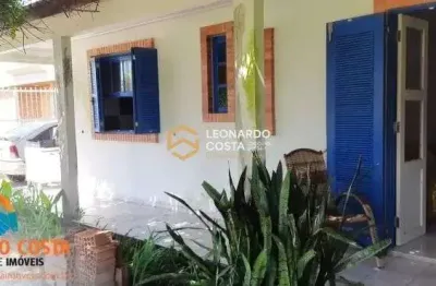 Casa com anexo próximo ao mar no centro de cidreira