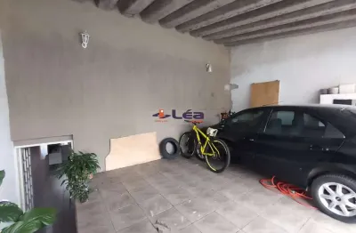 Casa à venda em Suzano-SP, 3 quartos, 1 suíte, 1 sala, 1 banheiro, 2 vagas, 120m²!