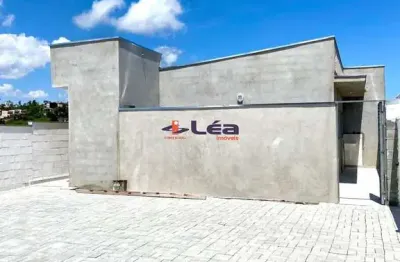 Imperdível oportunidade: Casa à venda em Mogi das Cruzes-SP, Vila São Paulo. 2 quartos, 1 suíte, 1 sala, 1 banheiro, 1 vaga, 70m².