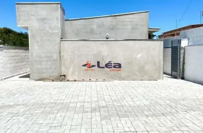 Casa à venda na Vila São Paulo, Mogi das Cruzes-SP: 2 quartos, 1 suíte, 1 sala, 1 banheiro, 1 vaga de garagem, 50m² de área.