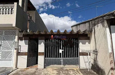 Sobrado à venda em Suzano-SP, Jardim Cacique: 2 quartos, 1 sala, 1 banheiro, 2 vagas, 136,72 m² de área.
