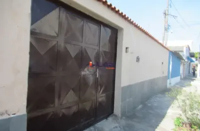 Casa à venda em Suzano-SP, Vila Amorim: 2 quartos, 1 sala, 1 banheiro, 5 vagas de garagem, 115,30 m² de área. Confira!