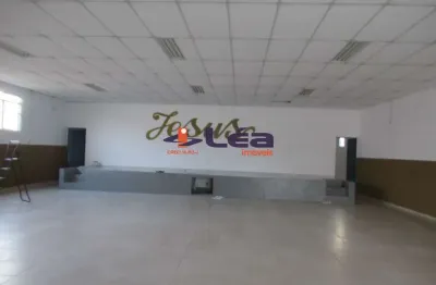 Salão Comercial de 236m² com 3 salas e 3 banheiros para locação em Suzano-SP, Jardim Cacique!