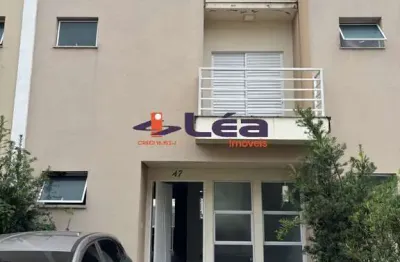 Oportunidade Única: Sobrado à Venda em Suzano-SP, Parque Santa Rosa - 2 quartos, 1 suíte, 1 sala, 4 banheiros, 2 vagas, 113,95m².