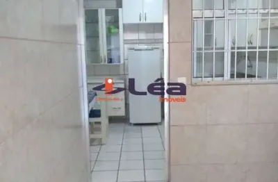 Imperdível oportunidade de casa à venda em Suzano-SP, Vila Figueira: 3 quartos, 1 sala, 1 banheiro, 5 vagas de garagem, 228m².