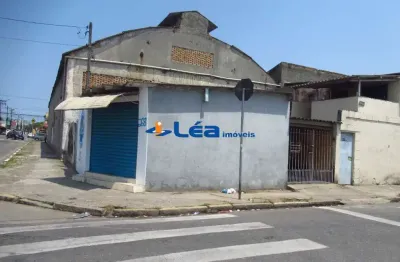 Casa com 1 quarto à venda na Avenida Brasília, 210, Vila Amorim, Suzano por R$ 450.000