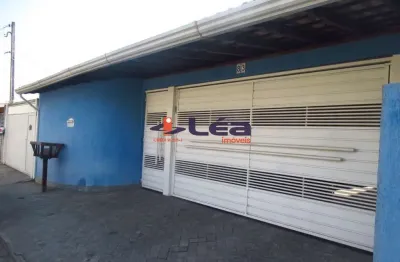 Casa à venda em Suzano-SP, bairro Cidade Edson: 4 quartos, 1 suíte, 1 sala, 1 banheiro, 2 vagas, 226,29 m². Confira já!