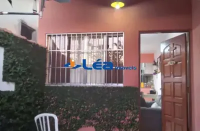 Casa com 2 quartos à venda na Rua Martimiano Rodrigues da Silva, 65, Vila Brasileira, Mogi das Cruzes por R$ 440.000