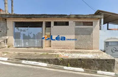 Casa com 1 quarto à venda na Rua Romênia, 66, Jardim São José, Suzano por R$ 270.000
