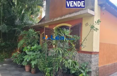 Casa com 2 quartos à venda na Rua Marina La Regina, 111, Centro, Poá por R$ 850.000