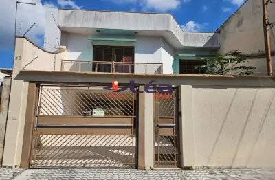 Sobrado de Luxo no Centro de Suzano-SP: 2 Quartos, 2 Suítes, 2 Salas, 3 Banheiros, 2 Vagas, 320m² - Venda ou Locação!