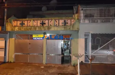 Sobrado à venda na Vila Maluf, Suzano-SP: 4 quartos, 1 sala, 3 banheiros, 3 vagas de garagem, 78m² de área.