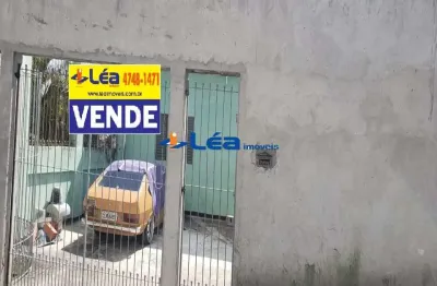 Casa com 2 quartos à venda na Rua Rancharia, 79, Jardim Emília, Poá por R$ 400.000