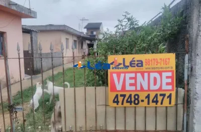 Imperdível: Casa à venda em Suzano-SP, Jardim Cacique! 2 quartos, 1 sala, 1 banheiro, 10 vagas de garagem, 150m². Venha conferir!