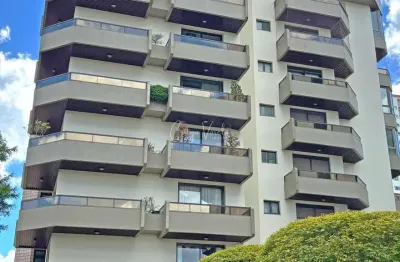 Apartamento com 4 quartos à venda na Rua Castro Alves, Madureira, Caxias do Sul