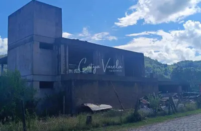 Casa com 1 quarto à venda na Rua Antônio Chaves, Galópolis, Caxias do Sul